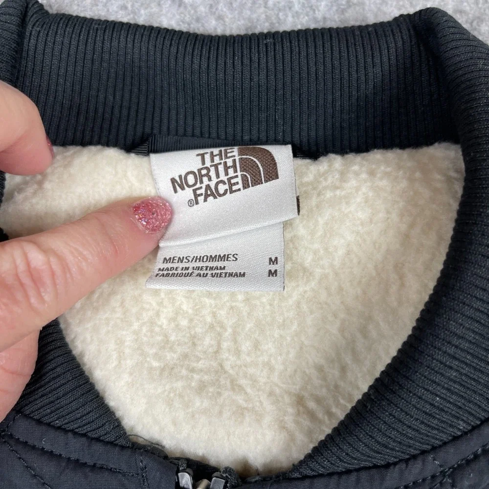 North Face‎ Cuchillo Insulated Vest Mens Medium Black Sherpa Lined NEW